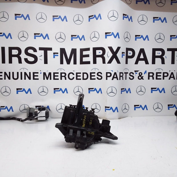 Mercedes C-CLASS W205 Fuse Relay Junction Box A2055402050 FM00391