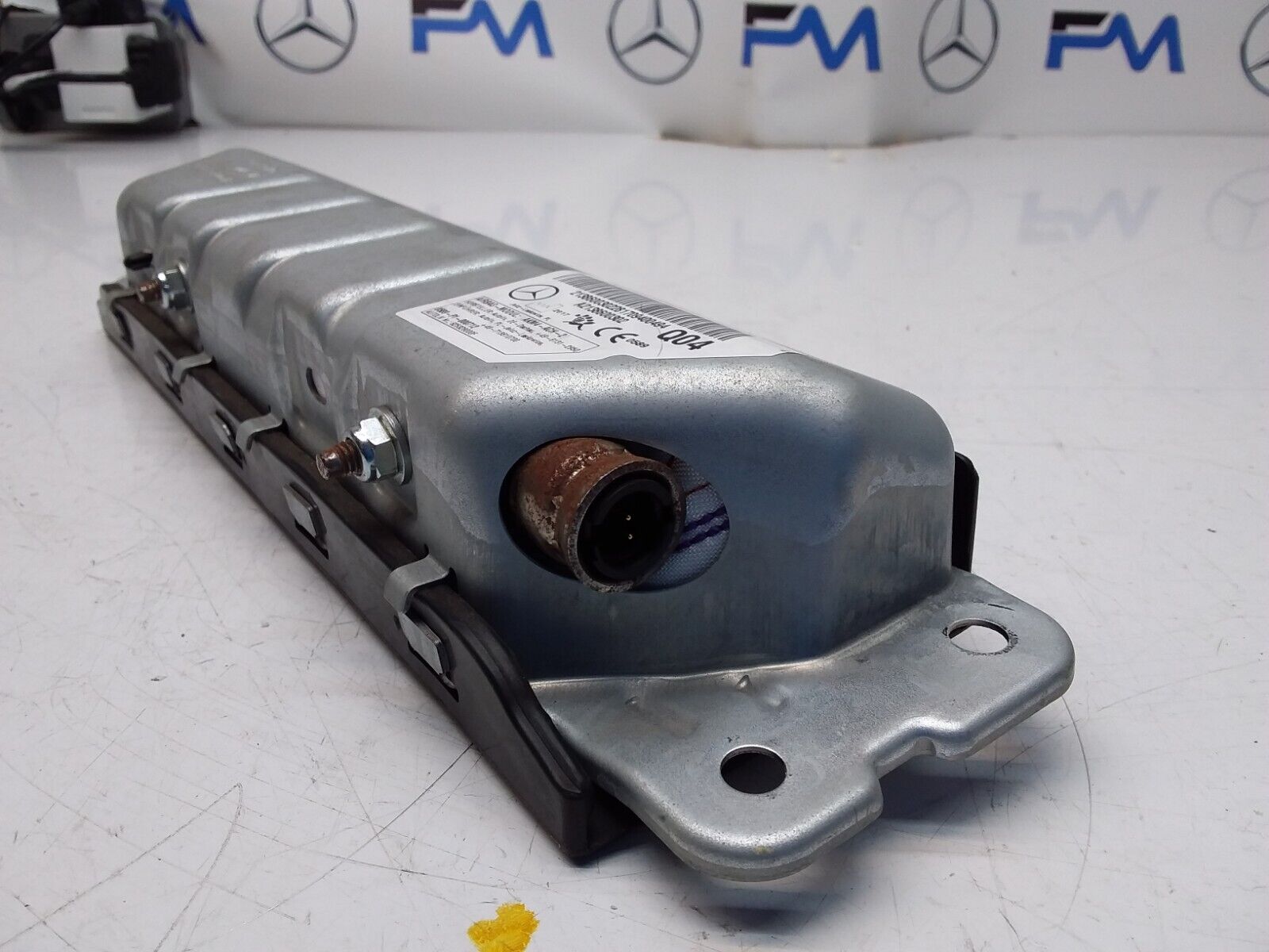 2017 MERCEDES BENZ A-CLASS W213 DRIVER SIDE KNEE AIRBAG A2138600302 FM00331