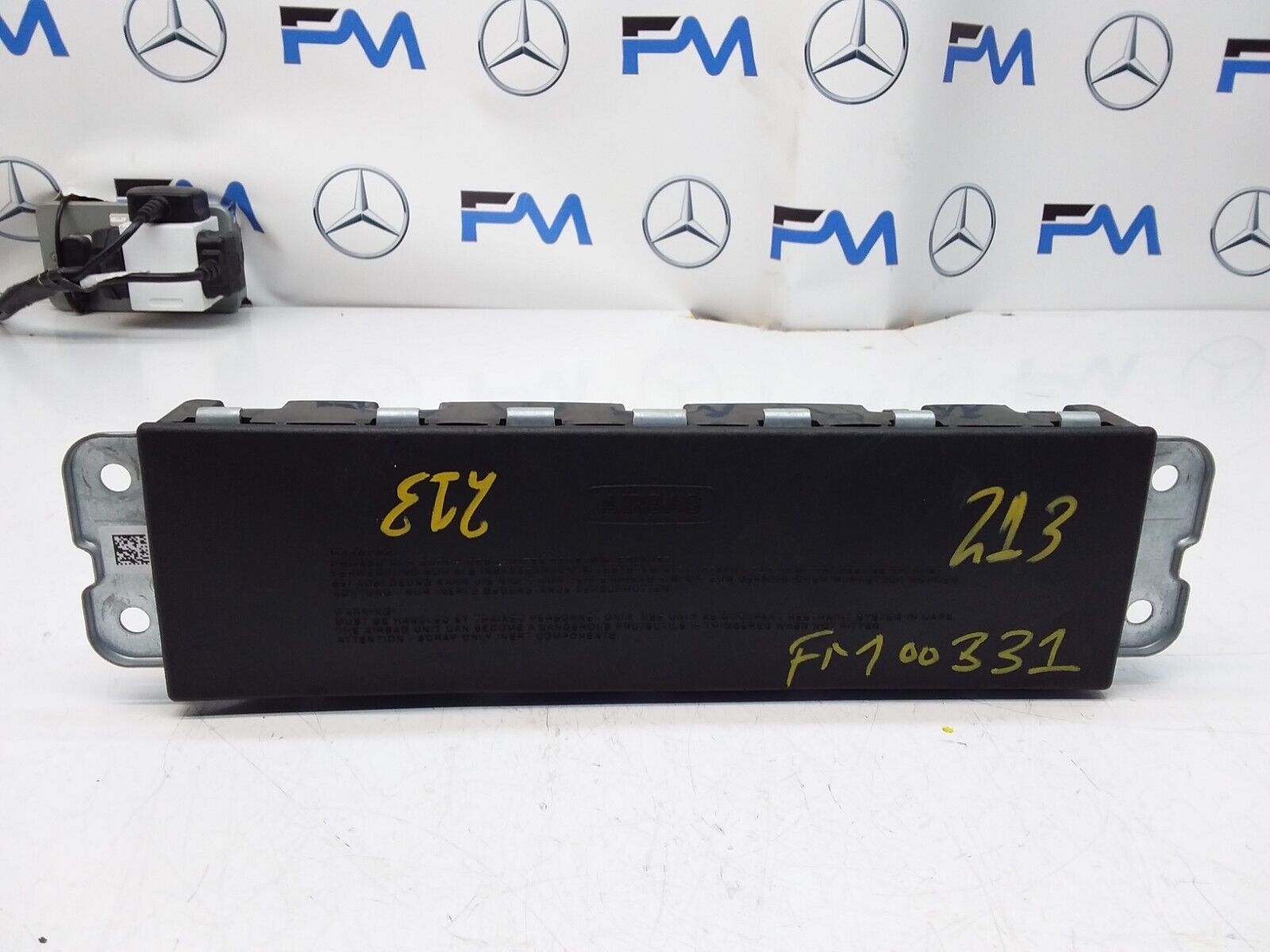 2017 MERCEDES BENZ A-CLASS W213 DRIVER SIDE KNEE AIRBAG A2138600302 FM00331