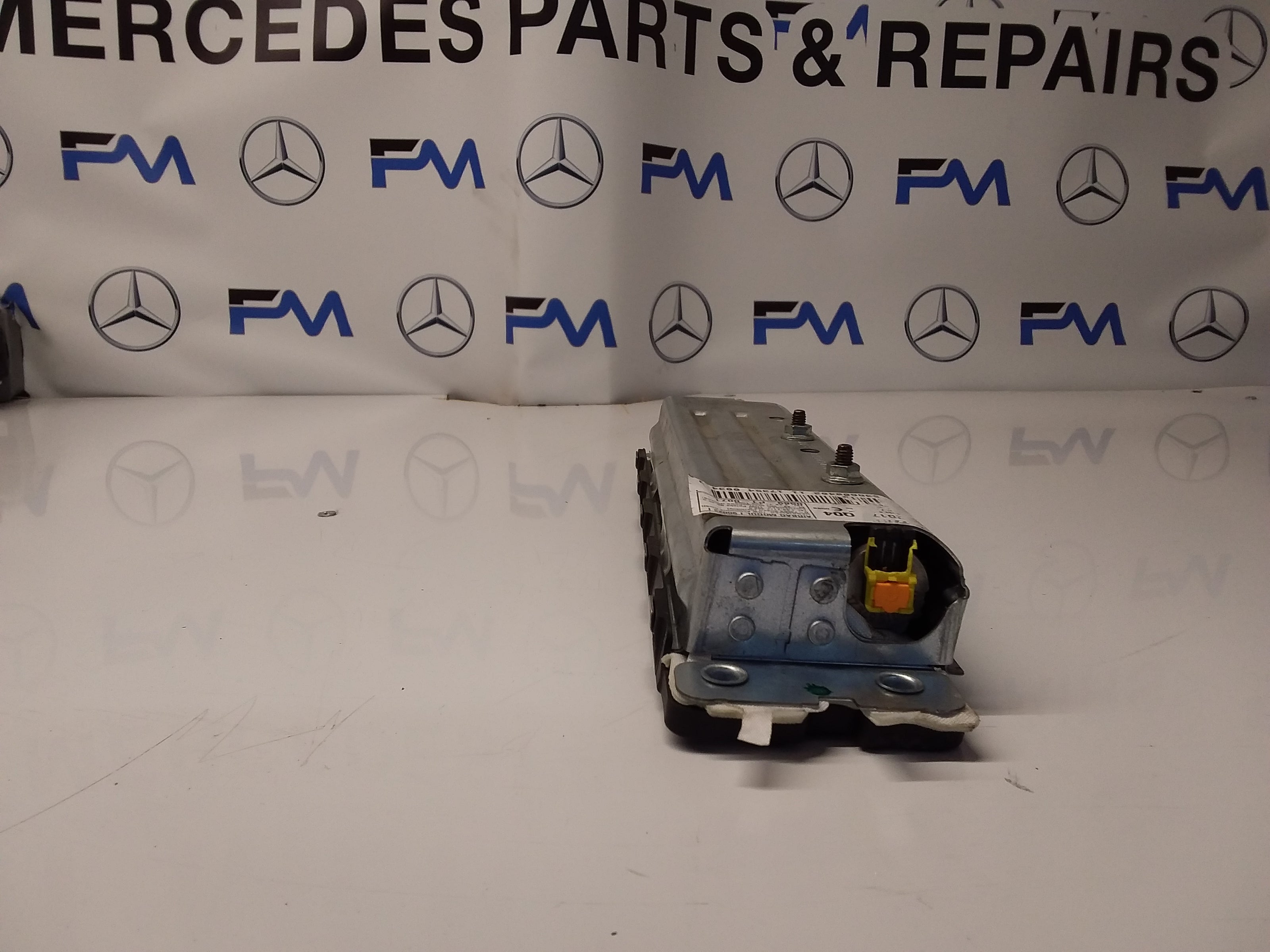 2017 Mercedes-Benz Replacement Knee Airbag (Part # A2538600402)