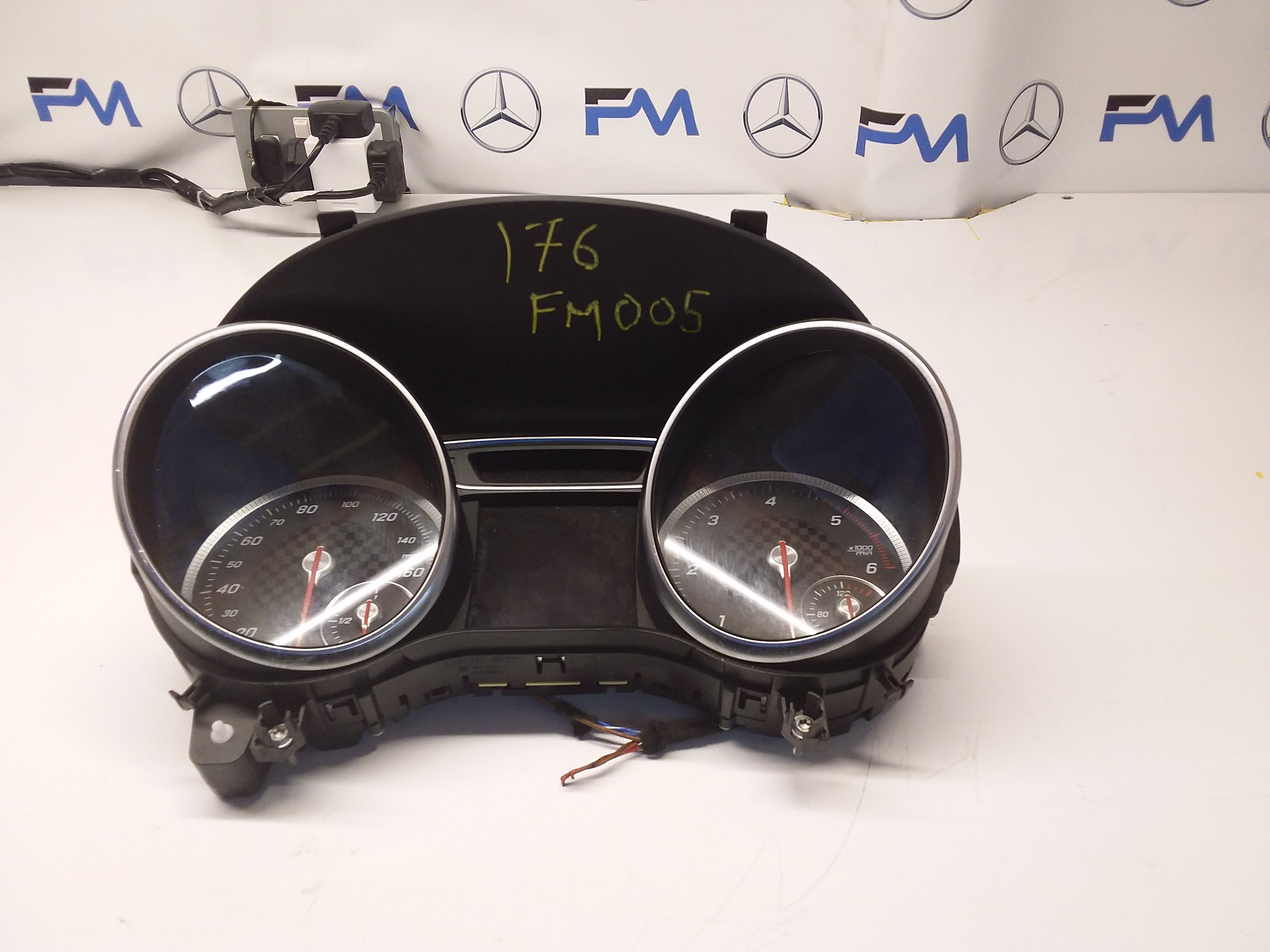 Mercedes A-CLASS Speedometer INSTRUMENT CLUSTER W176 A1769000205 FM005 2018