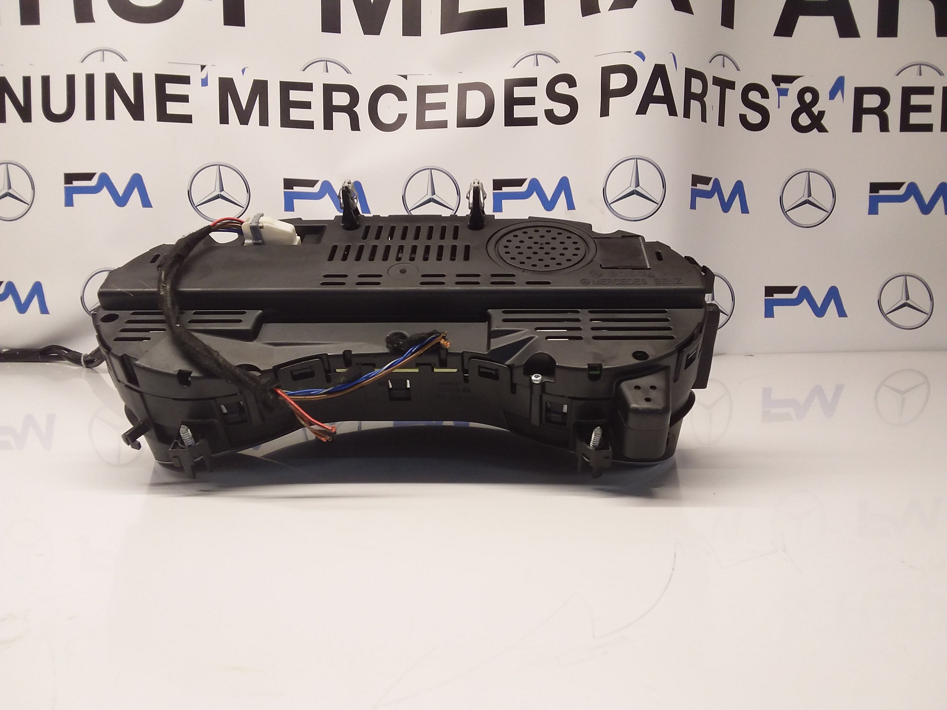 Mercedes A-CLASS Speedometer INSTRUMENT CLUSTER W176 A1769000205 FM005 2018