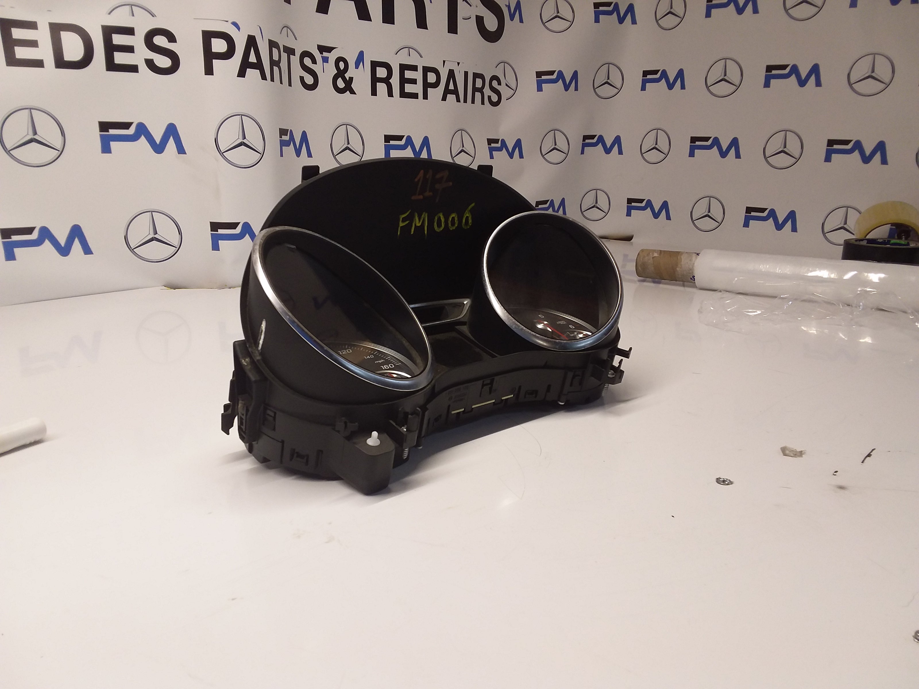 Mercedes CLA Speedometer INSTRUMENT CLUSTER W117 A1179002702 FM006 2017