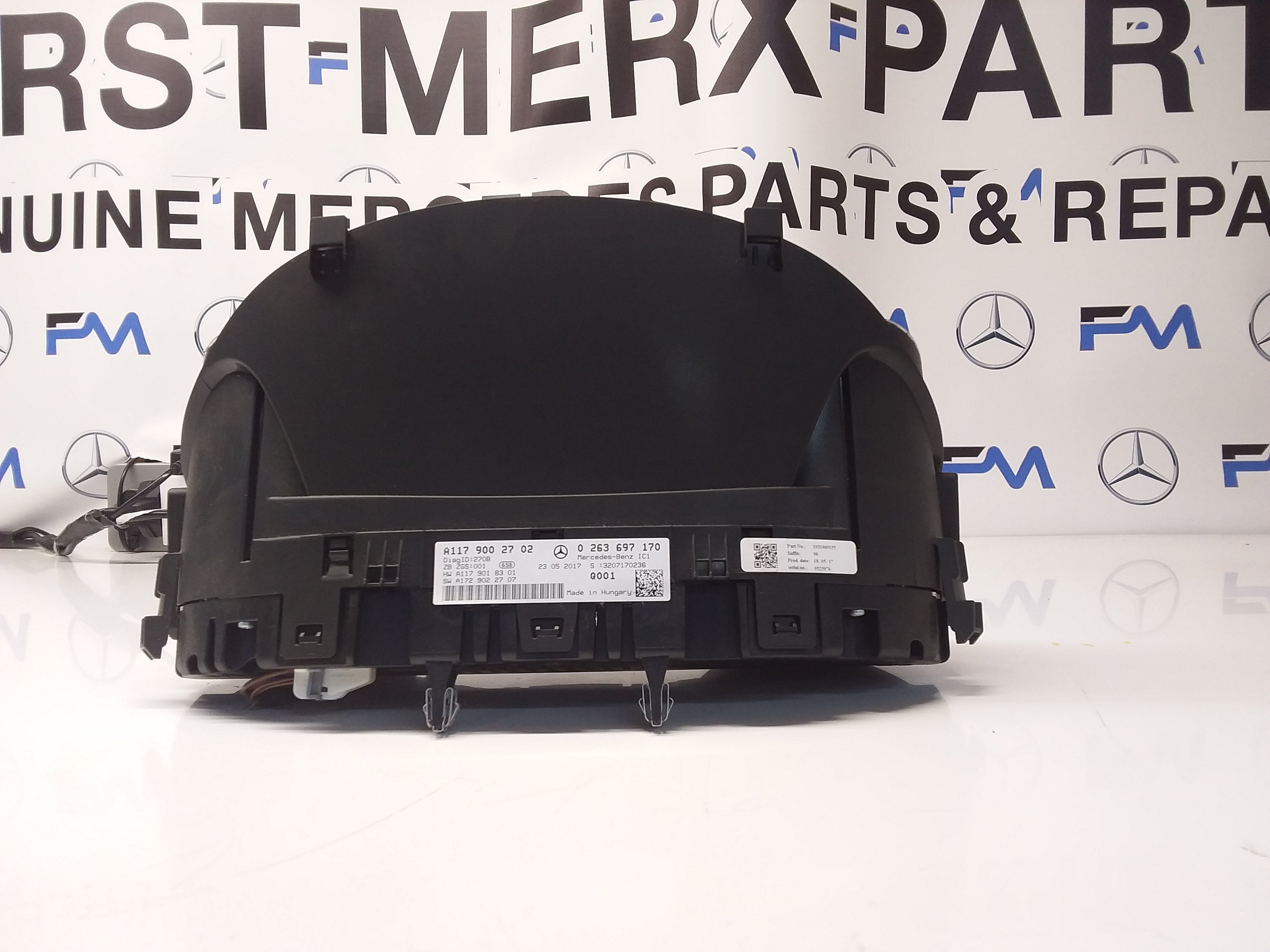 Mercedes CLA Speedometer INSTRUMENT CLUSTER W117 A1179002702 FM006 2017