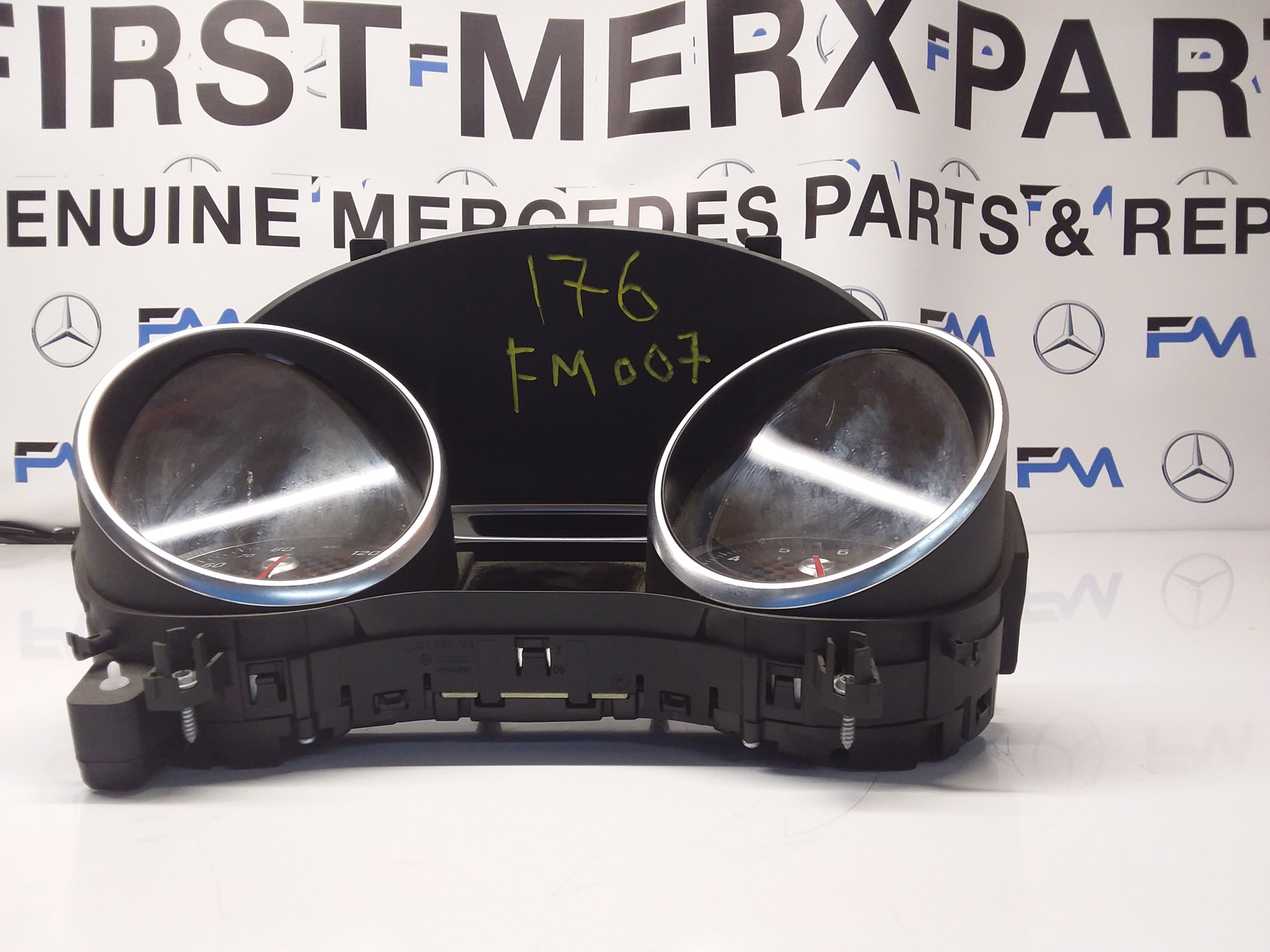 Mercedes A-CLASS Speedometer INSTRUMENT CLUSTER W176 A1769009804 FM007 2017