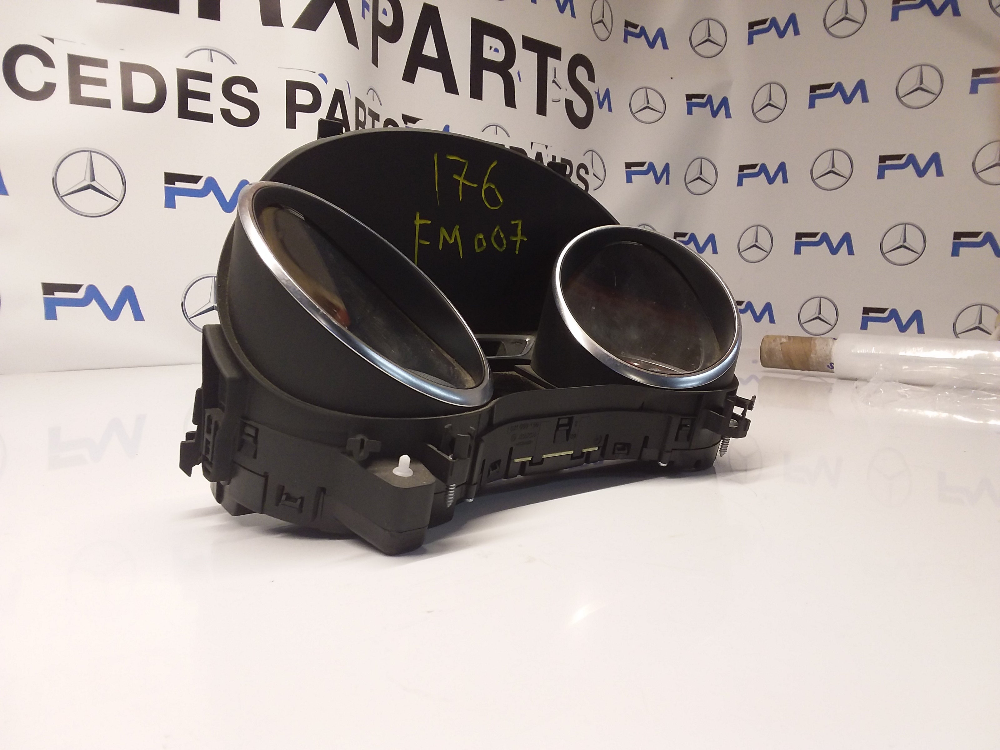 Mercedes A-CLASS Speedometer INSTRUMENT CLUSTER W176 A1769009804 FM007 2017