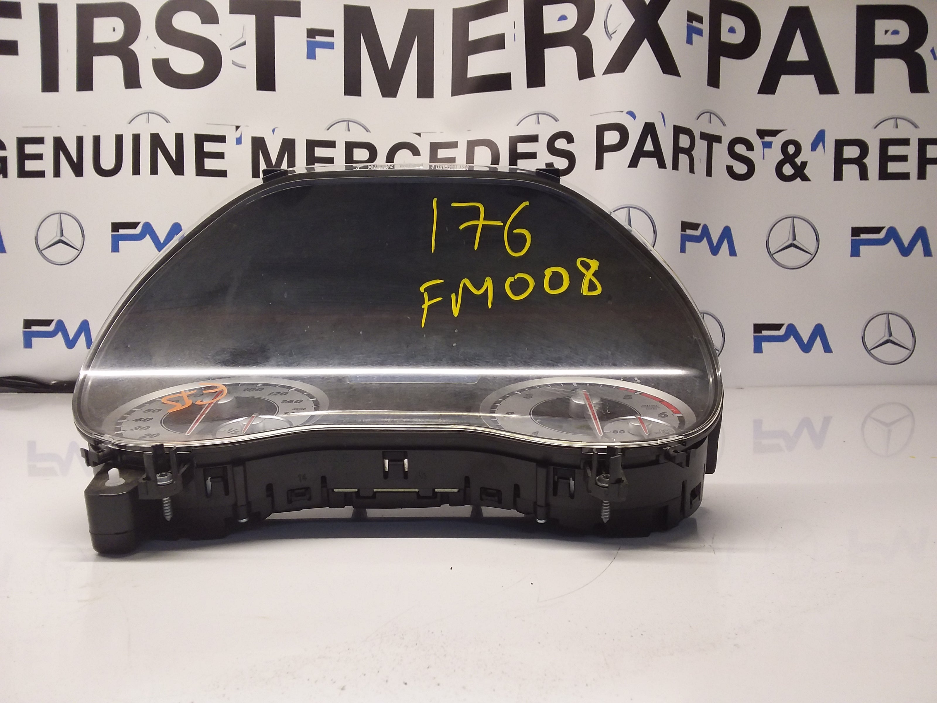 Mercedes A-CLASS Speedometer INSTRUMENT CLUSTER W176 A1769009401 FM008 2013