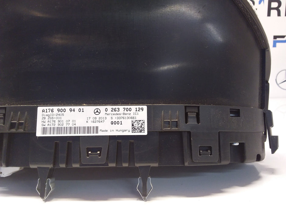 Mercedes A-CLASS Speedometer INSTRUMENT CLUSTER W176 A1769009401 FM008 2013