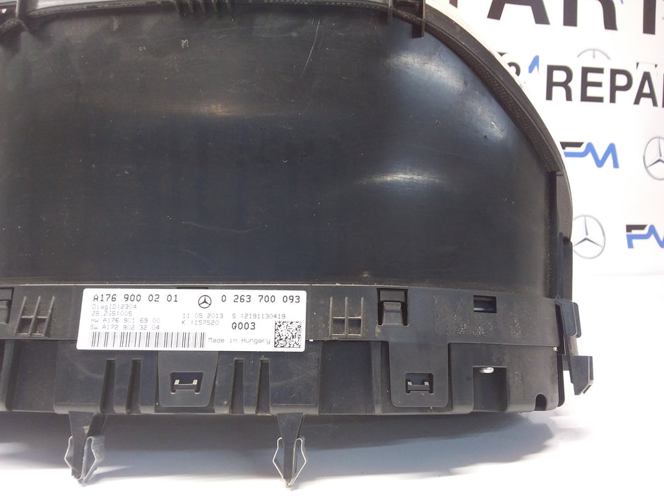 Mercedes A-CLASS Speedometer INSTRUMENT CLUSTER W176 A1769000201 FM009 2013