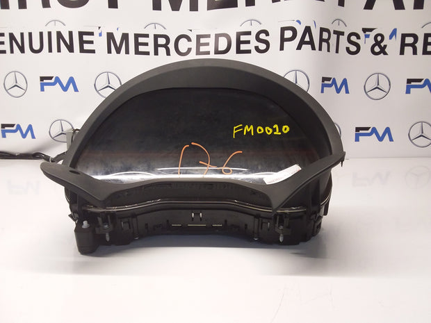 Mercedes A-CLASS Speedometer INSTRUMENT CLUSTER W176 A1769004404 FM0010 2017