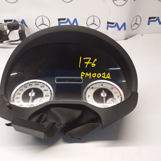 Mercedes A-CLASS Speedometer INSTRUMENT CLUSTER W176 A1769003403 FM0011 2015