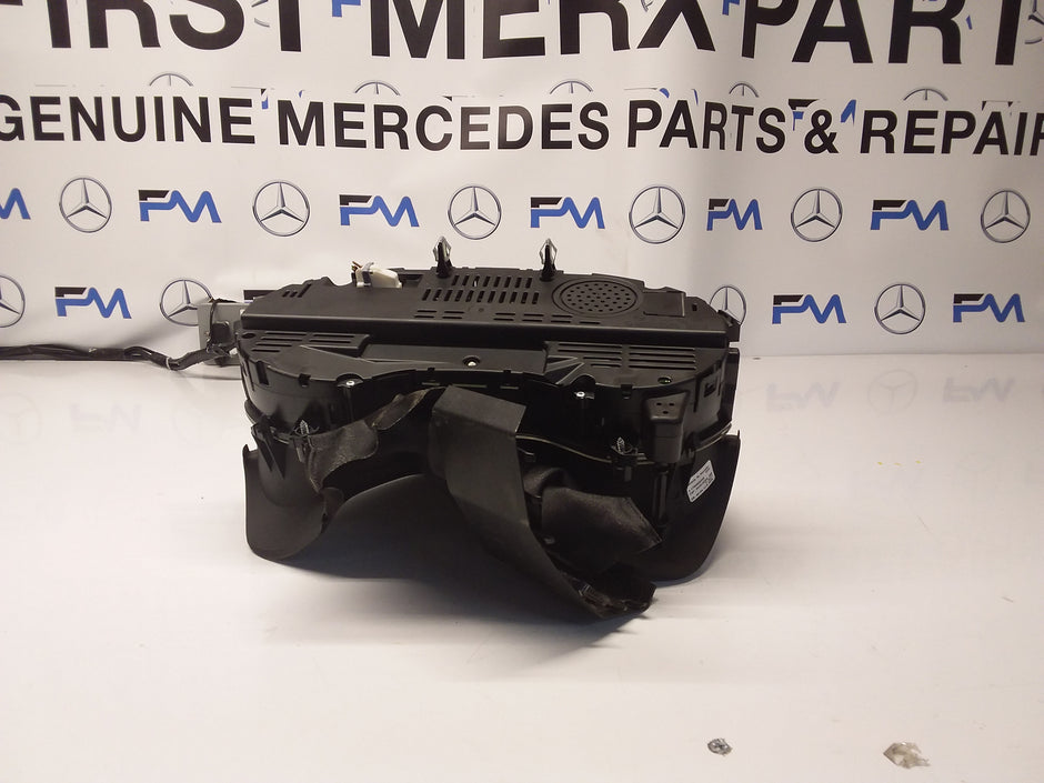 Mercedes A-CLASS Speedometer INSTRUMENT CLUSTER W176 A1769003403 FM0011 2015