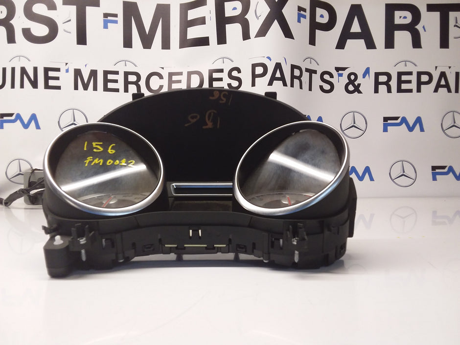 Mercedes GLA Speedometer INSTRUMENT CLUSTER W156 A1569009902 FM0012 2015