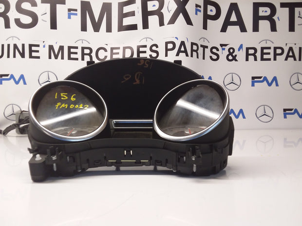 Mercedes GLA Speedometer INSTRUMENT CLUSTER W156 A1569009902 FM0012 2015