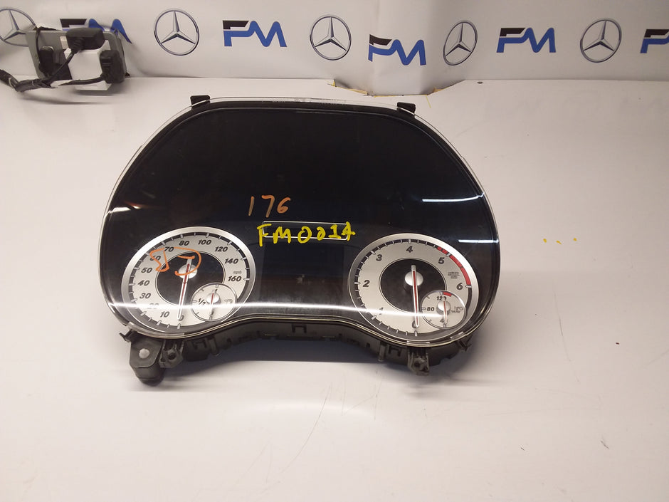 MERCEDES A-CLASS SPEEDOMETER W176 A1769003403 FM0014 2015