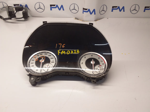 MERCEDES A-CLASS SPEEDOMETER W176 A1769003403 FM0014 2015