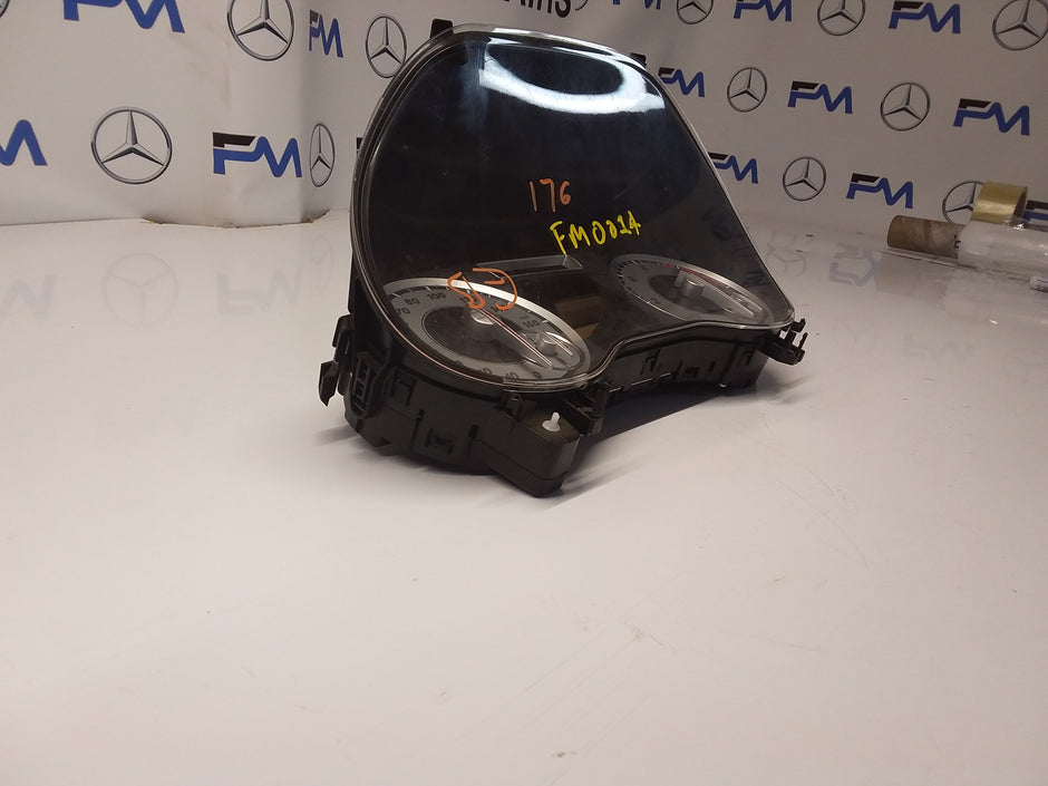 MERCEDES A-CLASS SPEEDOMETER W176 A1769003403 FM0014 2015