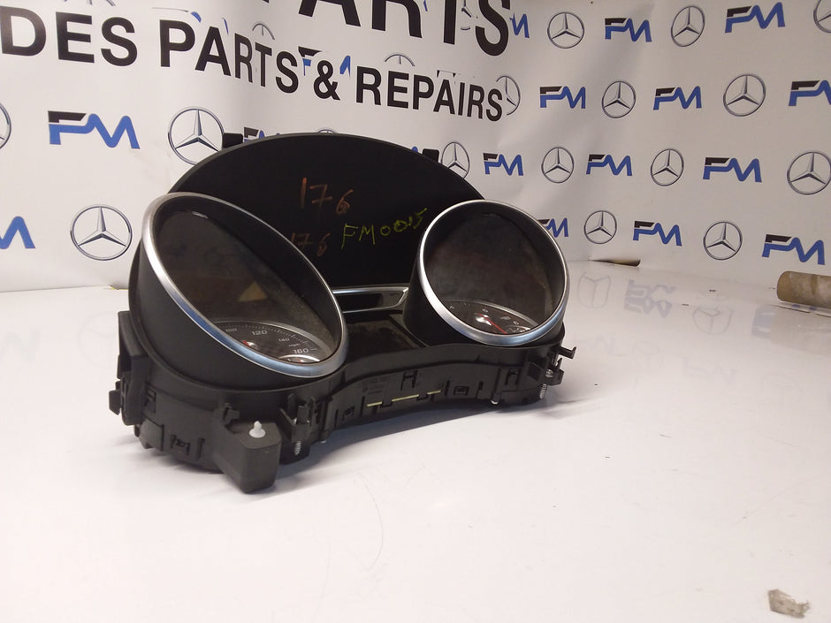 MERCEDES A-CLASS SPEEDOMETER W176 A1769008403 FM0015 2015