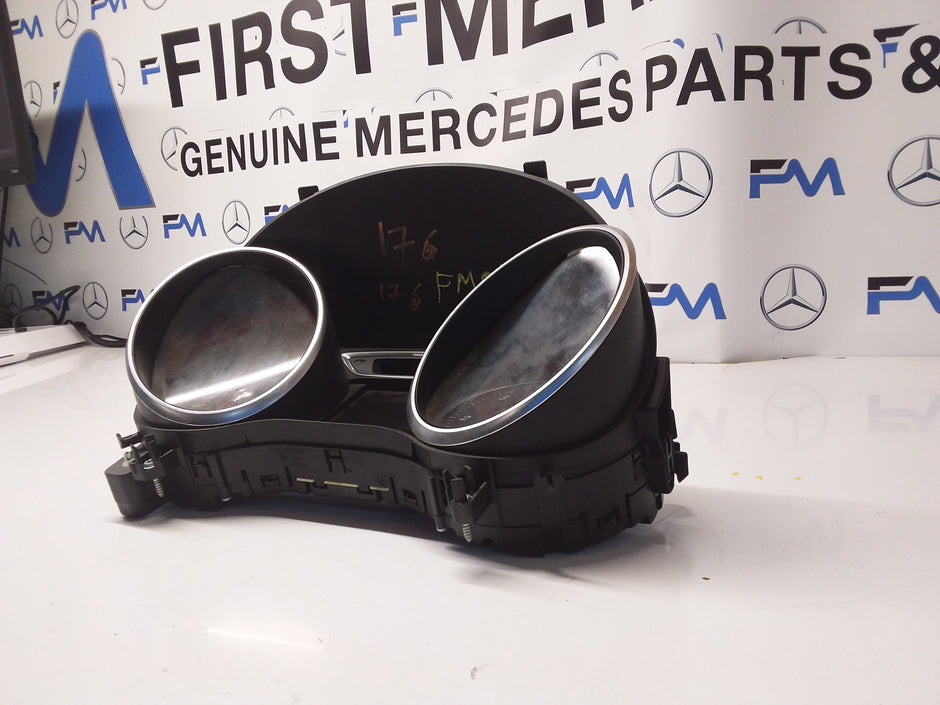 MERCEDES A-CLASS SPEEDOMETER W176 A1769008403 FM0015 2015