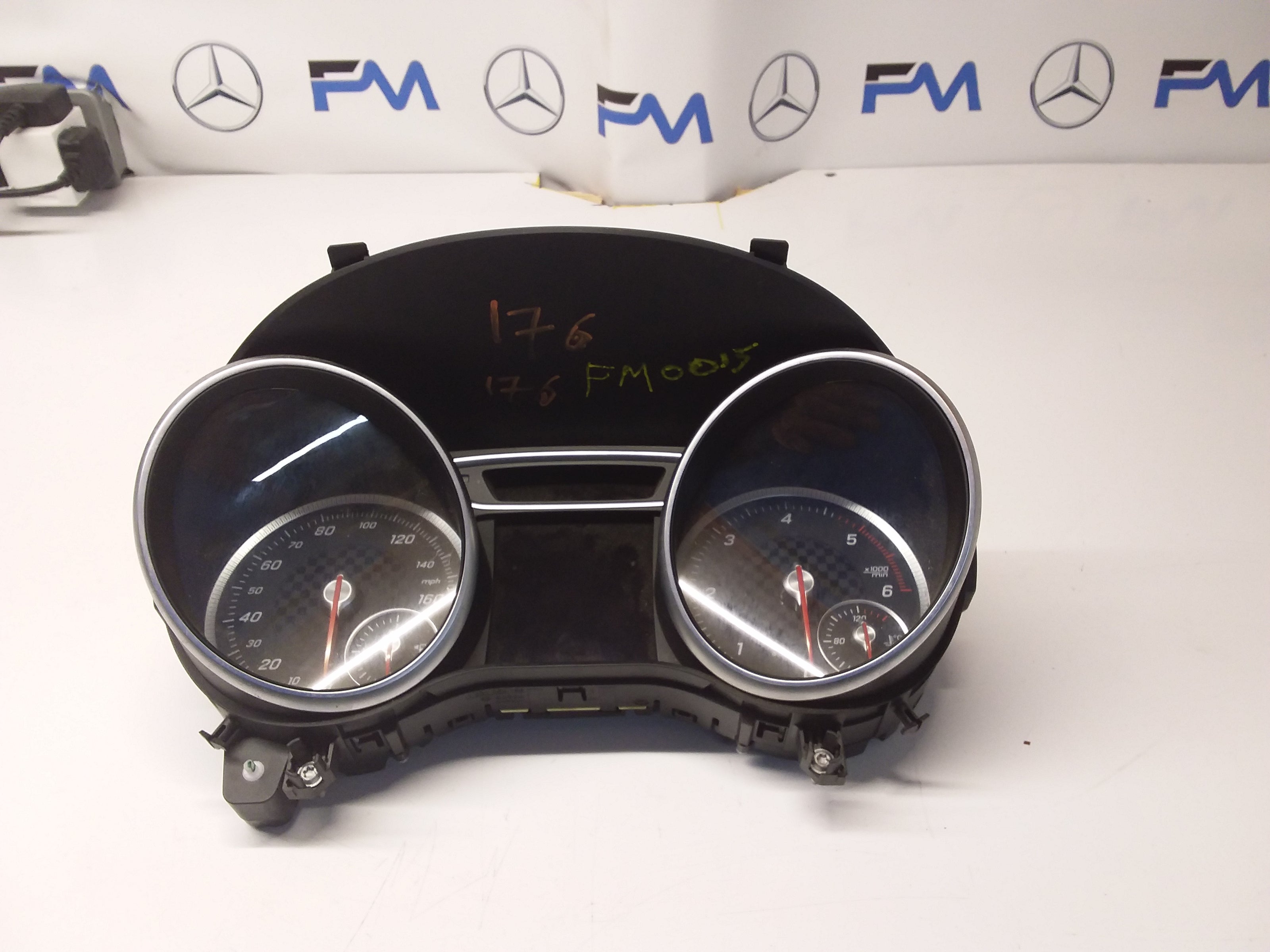 MERCEDES A-CLASS SPEEDOMETER W176 A1769008403 FM0015 2015