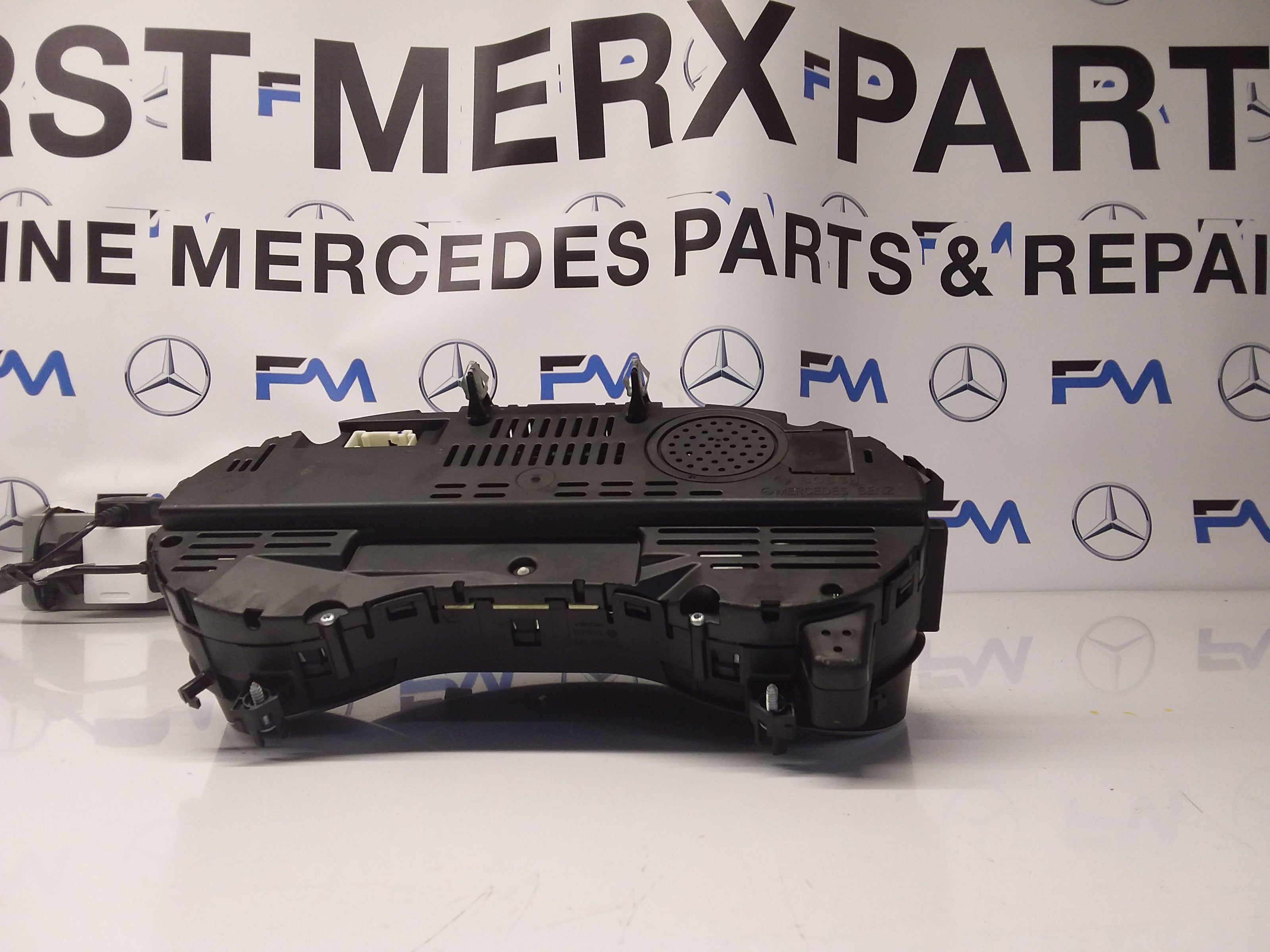 MERCEDES A-CLASS SPEEDOMETER W176 A1769008403 FM0015 2015