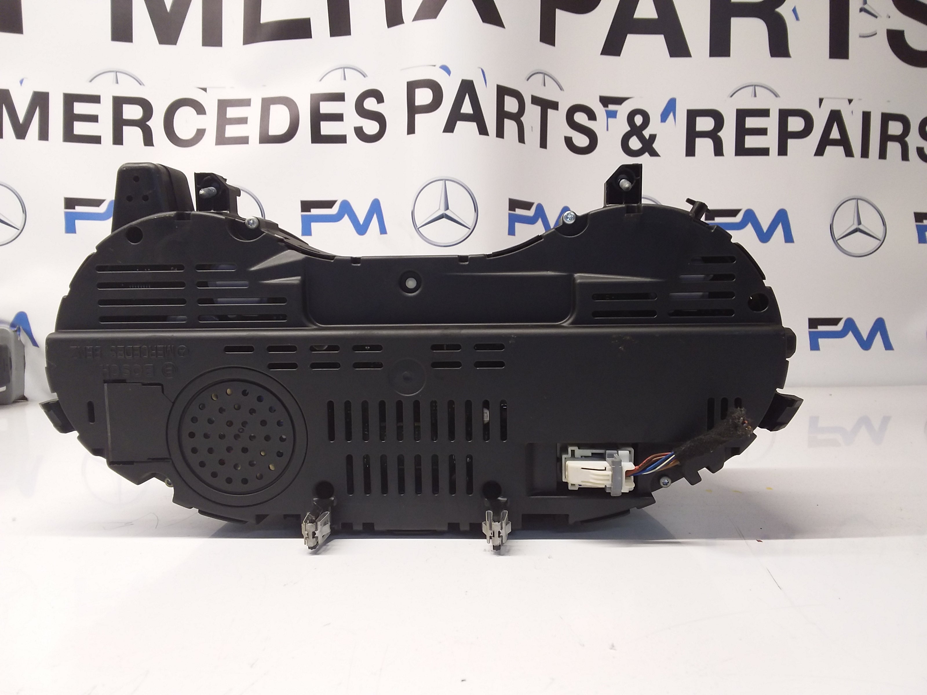 MERCEDES A-CLASS SPEEDOMETER W176 A1769008403 FM0016 2016