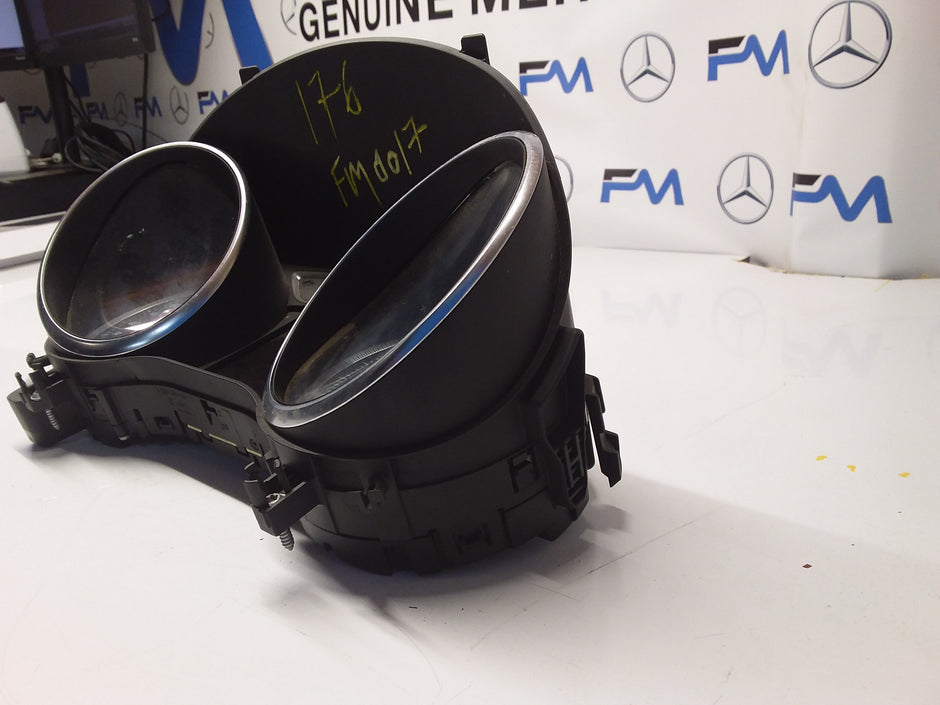 MERCEDES A-CLASS SPEEDOMETER W176 A1769009804 FM0017 2017