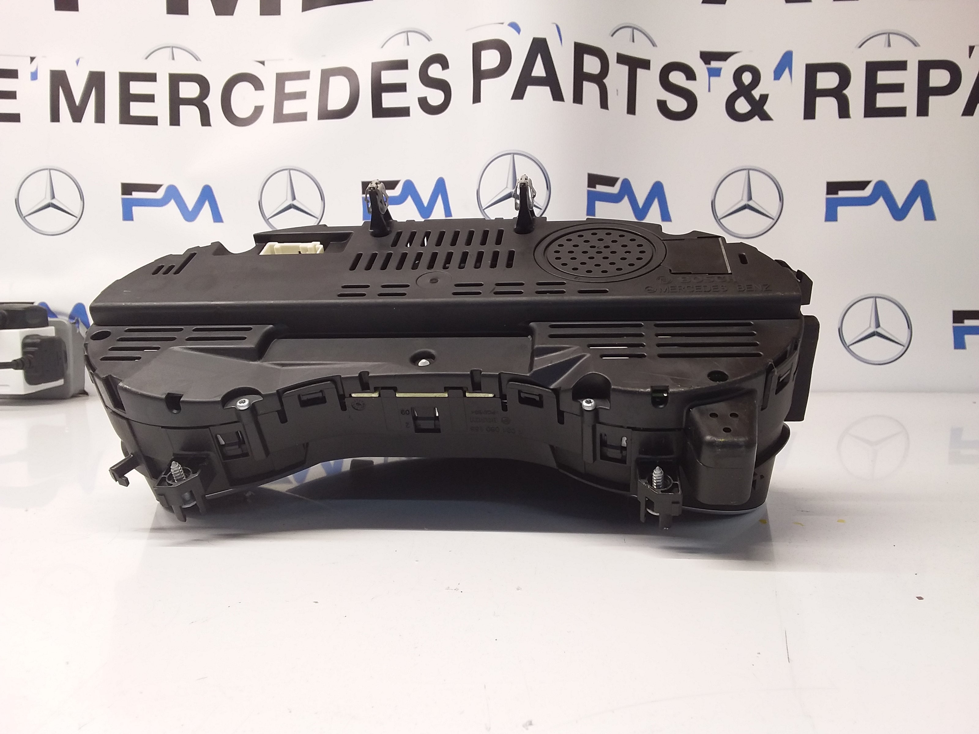 MERCEDES A-CLASS SPEEDOMETER W176 A1769009804 FM0017 2017