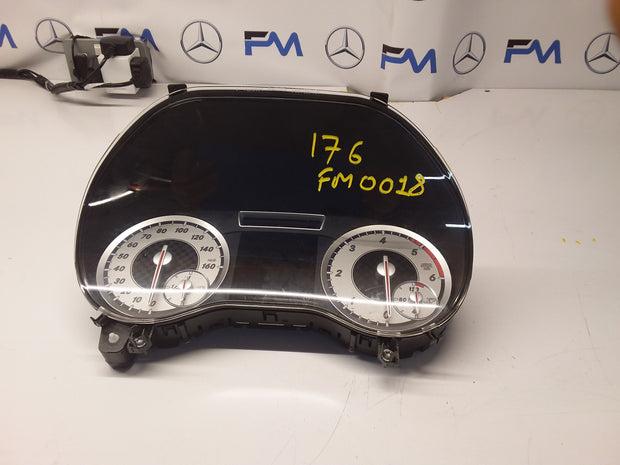 MERCEDES A-CLASS SPEEDOMETER W176 A1769000201 FM0018 2012