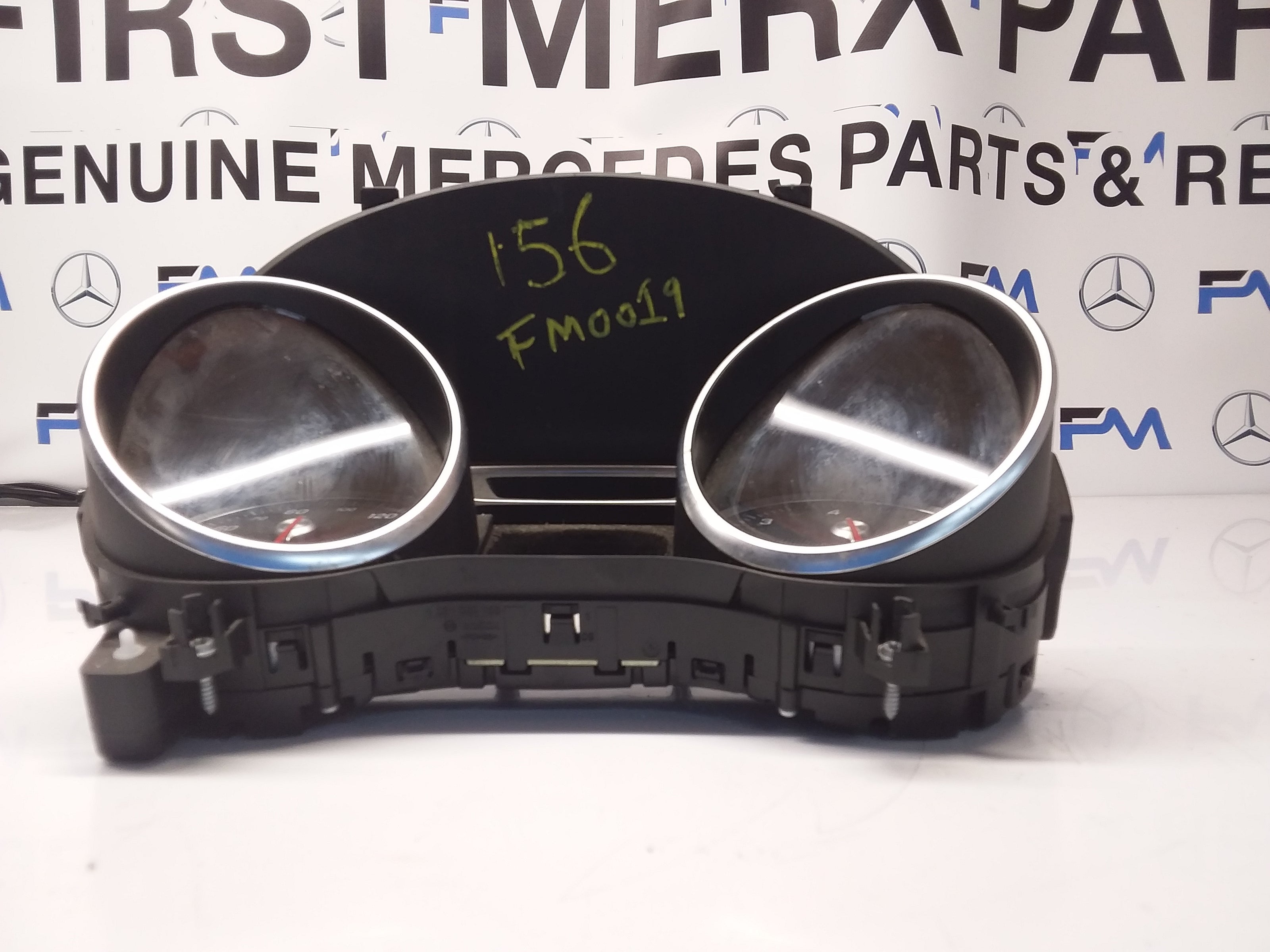 MERCEDES GLA SPEEDOMETER INSTRUMENT CLUSTER W156 A1569005404 FM0019 2018
