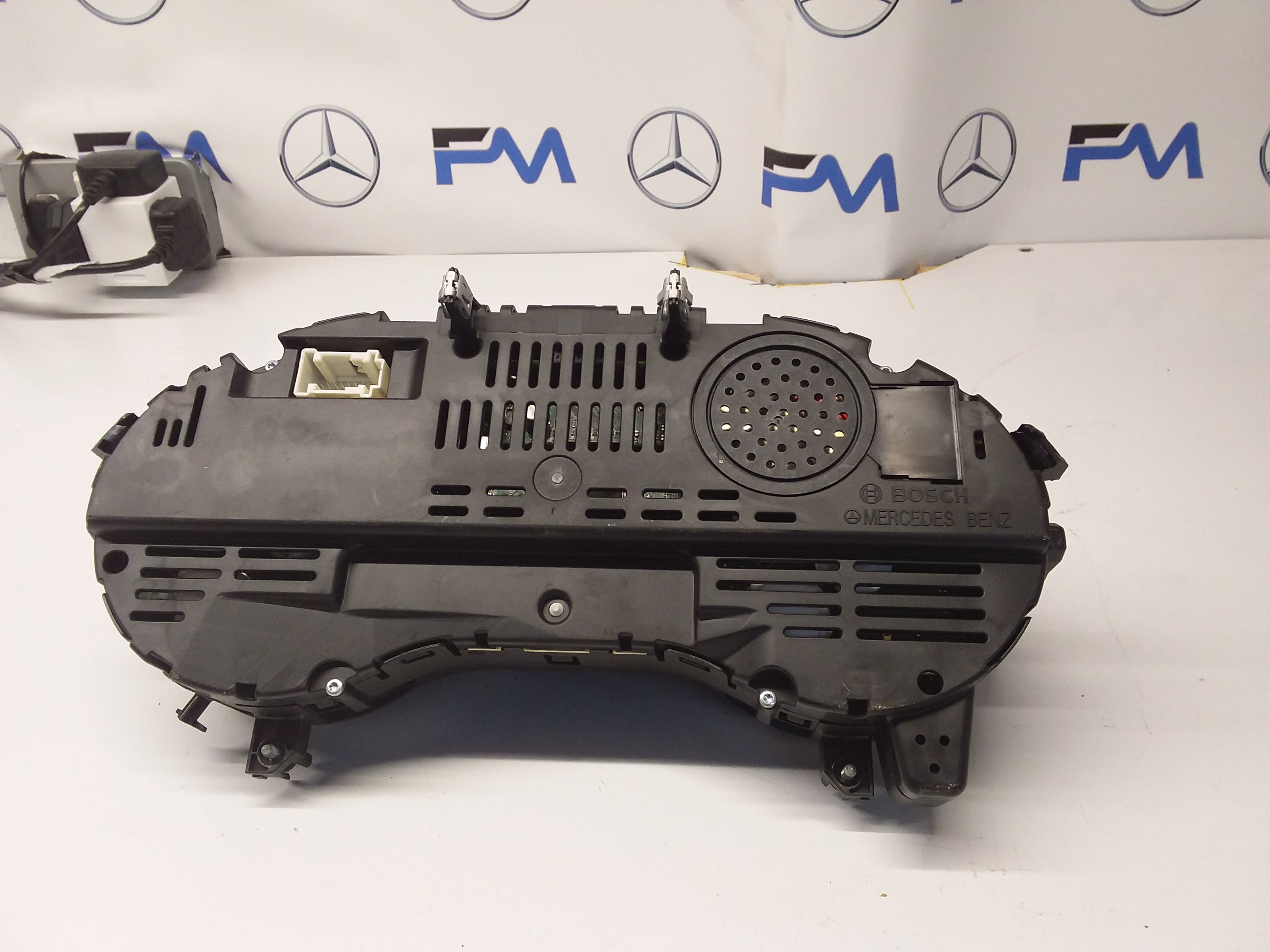 MERCEDES GLA SPEEDOMETER INSTRUMENT CLUSTER W156 A1569005404 FM0019 2018