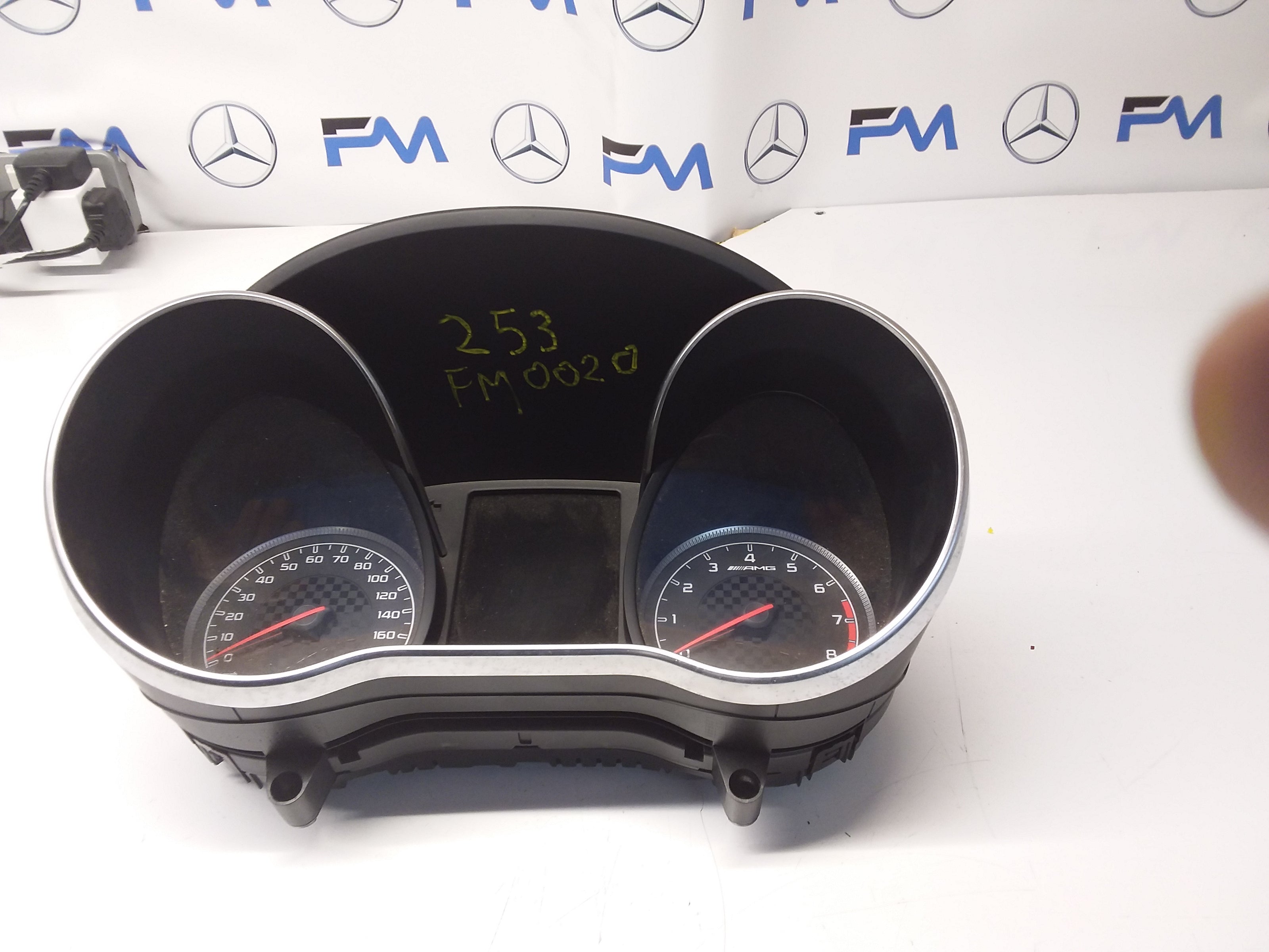 MERCEDES BENZ GLE SPEEDOMETER INSTRUMENT CLUSTER W253 A2539004201 FM0020 2017
