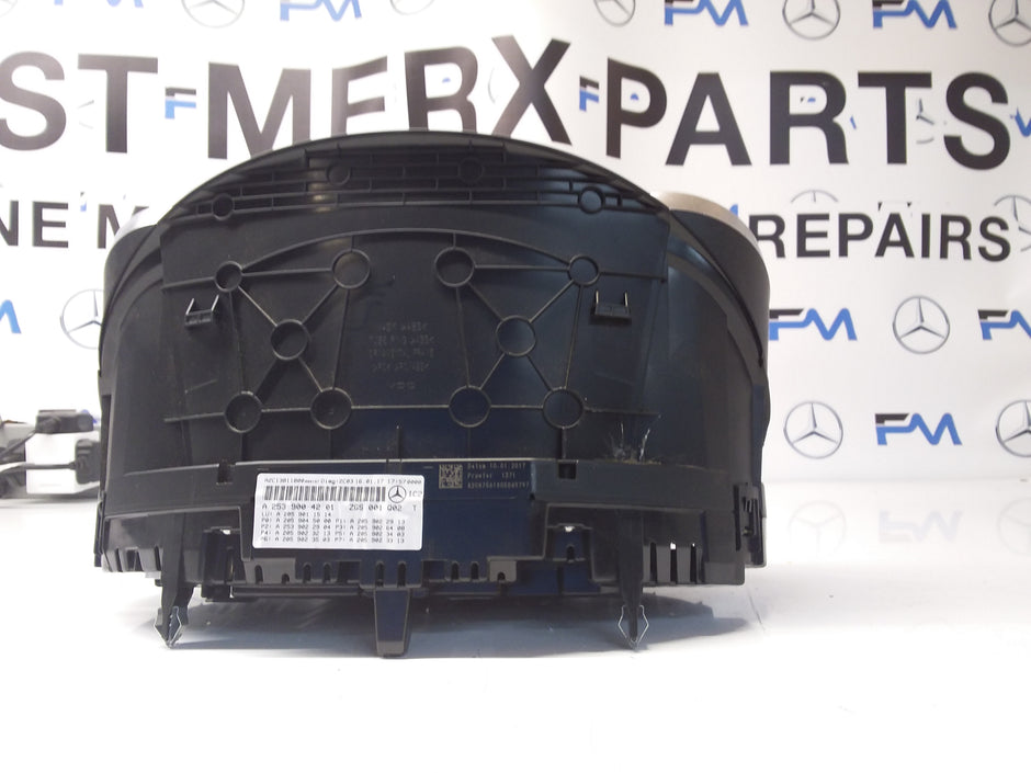 MERCEDES BENZ GLE SPEEDOMETER INSTRUMENT CLUSTER W253 A2539004201 FM0020 2017