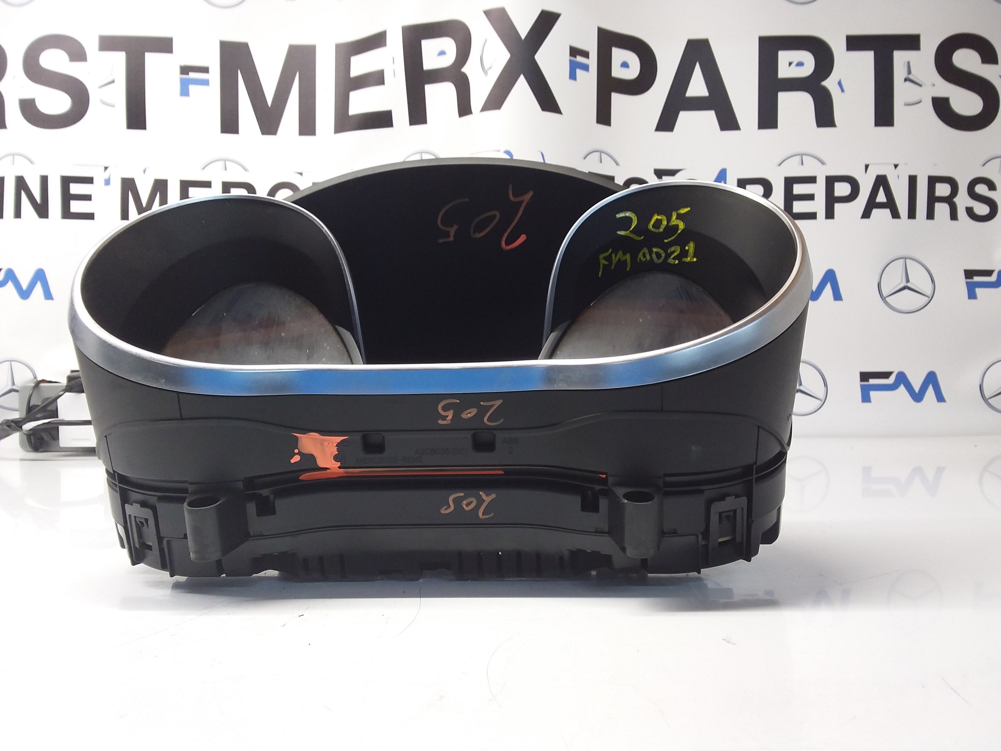 MERCEDES C-CLASS SPEEDOMETER INSTRUMENT CLUSTER W205 A2059000416 FM0021 2014