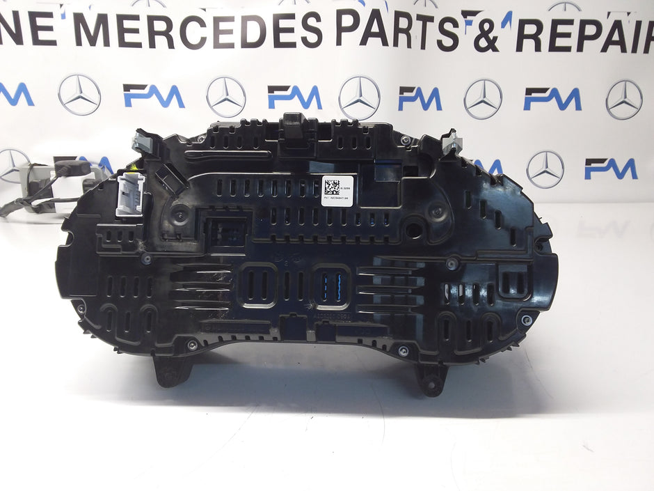 MERCEDES C-CLASS SPEEDOMETER INSTRUMENT CLUSTER W205 A2059000416 FM0021 2014