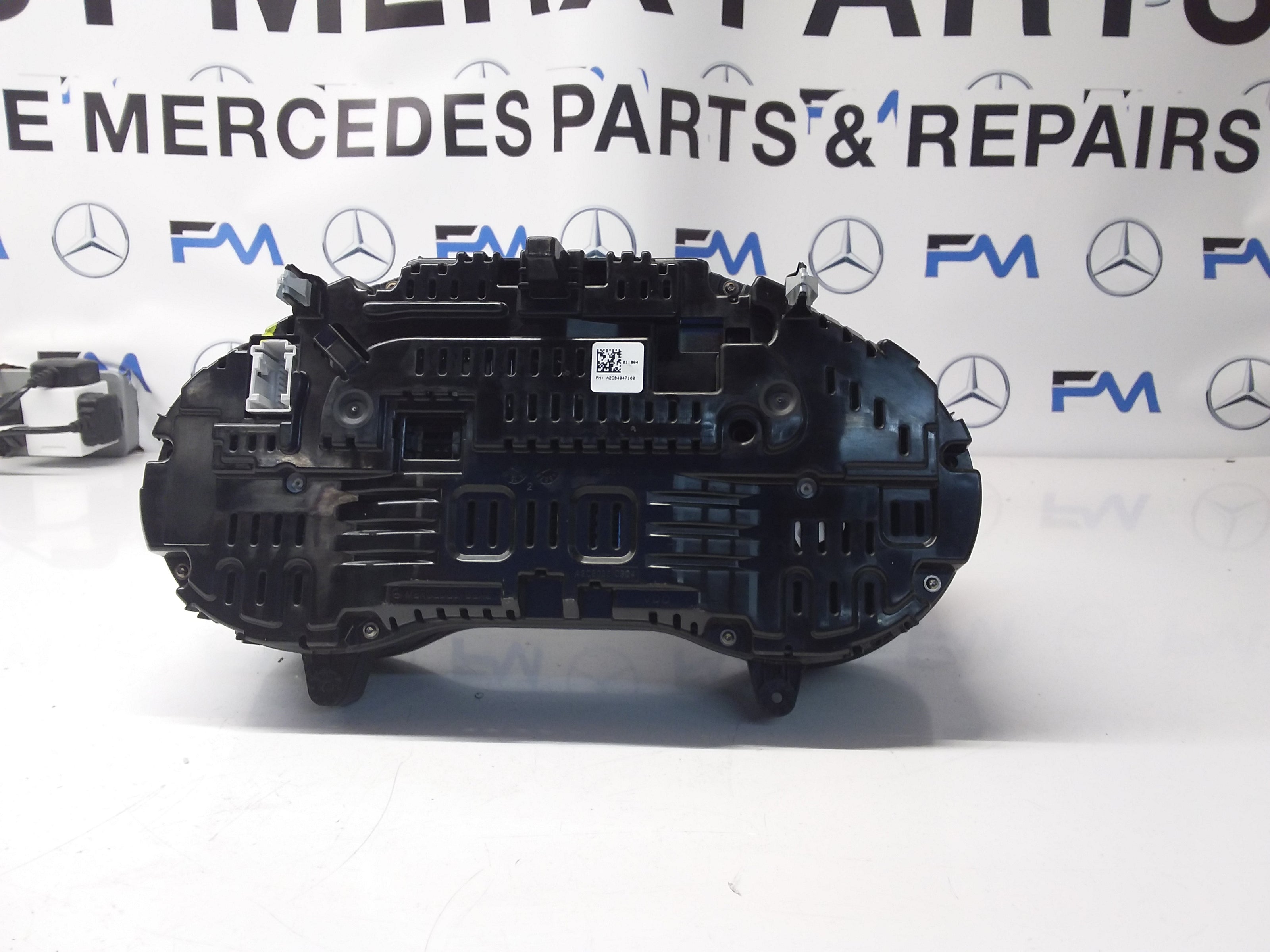 MERCEDES C-CLASS SPEEDOMETER INSTRUMENT CLUSTER  W205 A2059000416 FM0038 2014