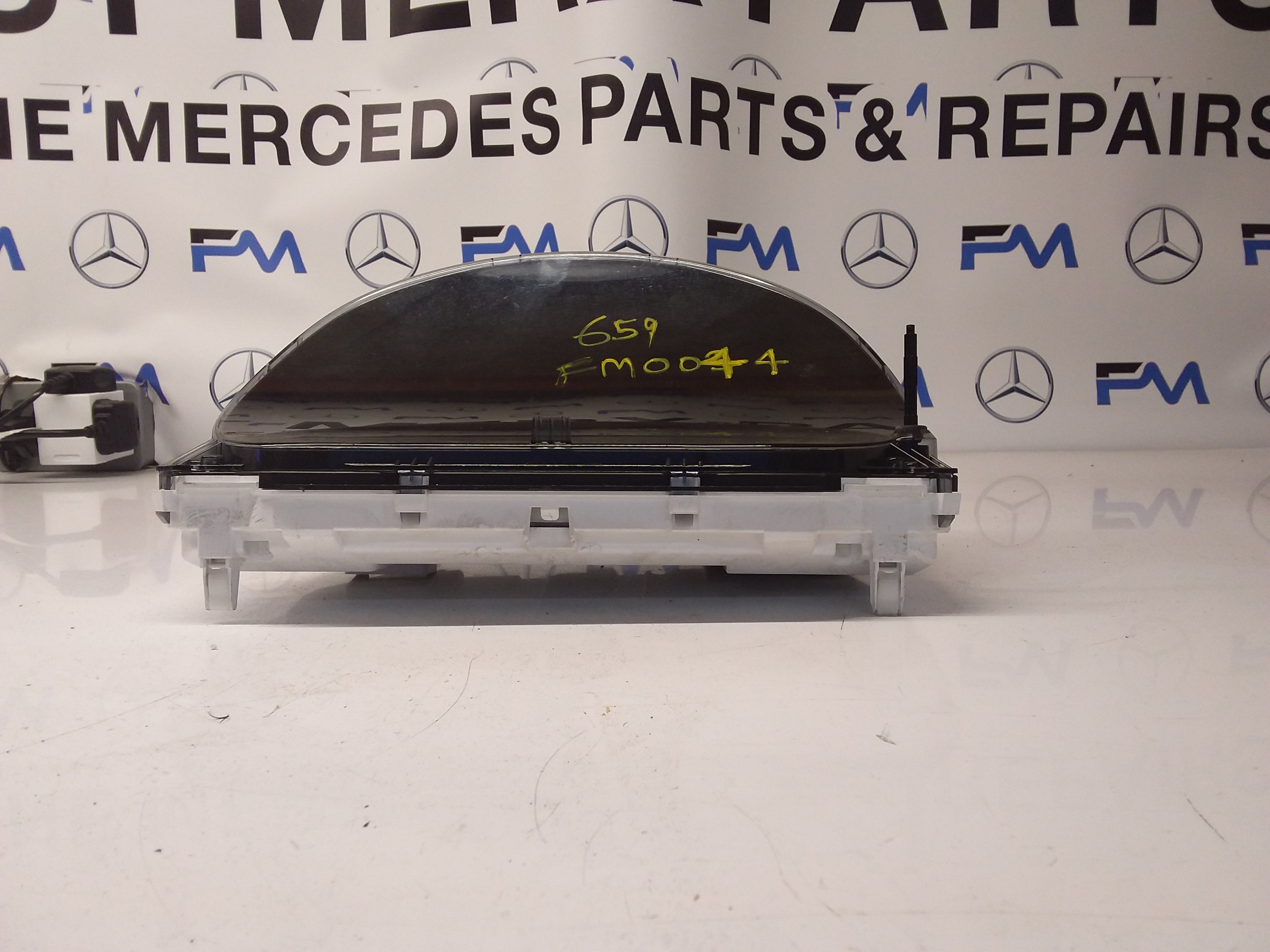 MITSUBISHI OUTLANDER MK3 PHEV SPEEDOMETER INSTRUMENT CLUSTER 8100C659 FM0044