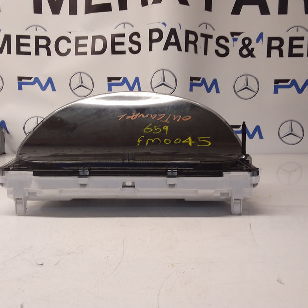 MITSUBISHI OUTLANDER MK3 PHEV SPEEDOMETER INSTRUMENT CLUSTER 8100C659 FM0045 2019