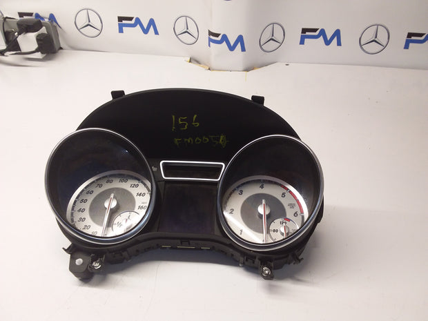 MERCEDES GLA SPEEDOMETER INSTRUMENT CLUSTER W156 A1569004601 FM0054 2014