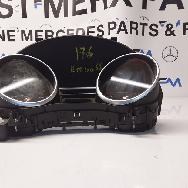 MERCEDES A-CLASS SPEEDOMETER INSTRUMENT CLUSTER W176 A17690008403 FM0061 2015