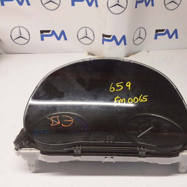 MITSUBISHI OUTLANDER 8100C659 SPEEDOMETER INSTRUMENT CLUSTER FM0065