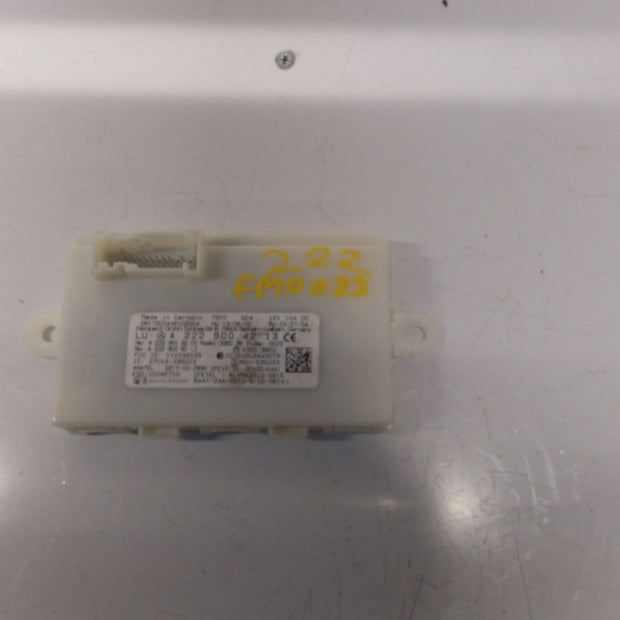 MERCEDES E-CLASS KEYLESS GO CONTROL UNIT W213 A2139001610 FM0083