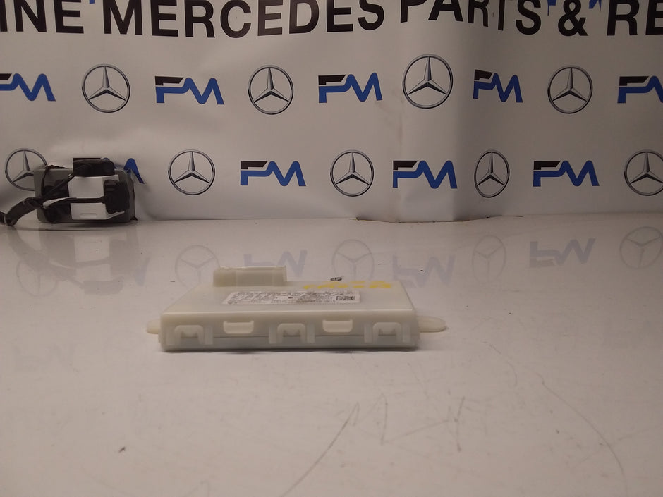 MERCEDES E-CLASS KEYLESS GO CONTROL UNIT W213 A2139001610 FM0083