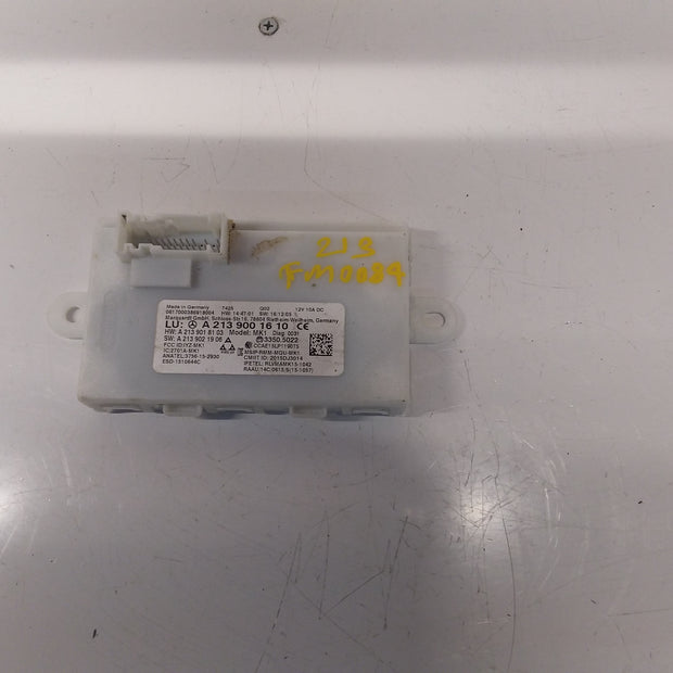 MERCEDES E-CLASS KEYLESS GO CONTROL UNIT W213 A2139001610 FM0084