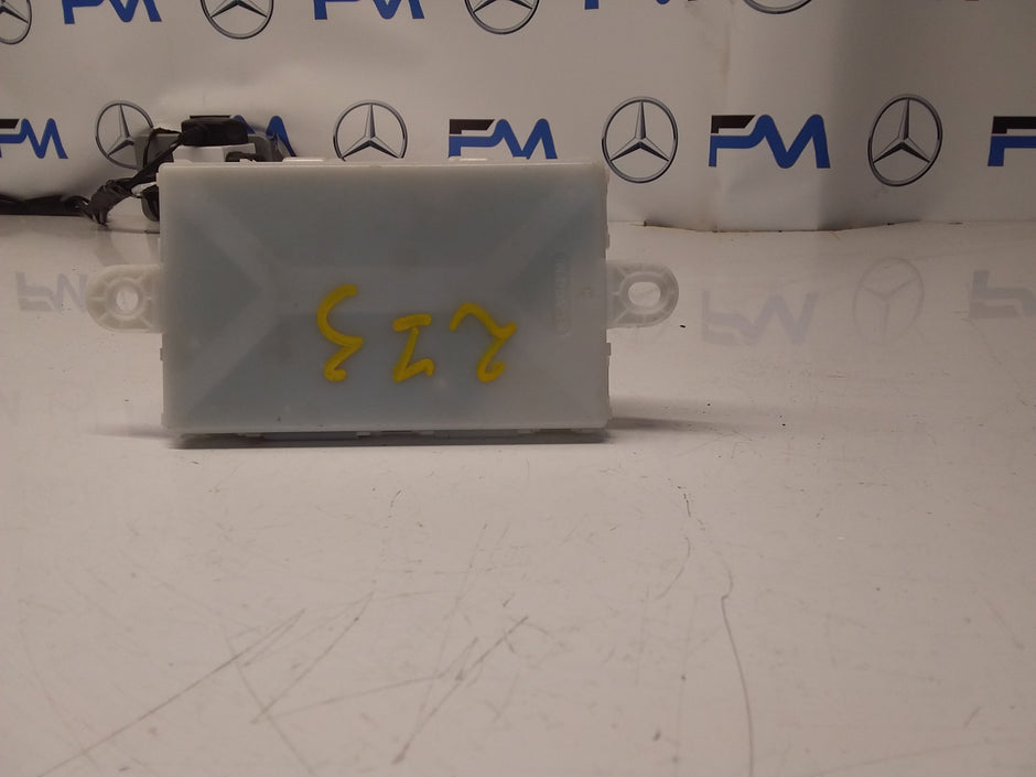 MERCEDES E-CLASS KEYLESS GO CONTROL UNIT W213 A2139001610 FM0084