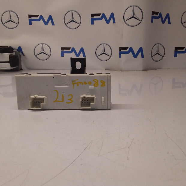 MERCEDES E-CLASS TAILGATE CONTROL MODULE W213 A2139004711 FM0088