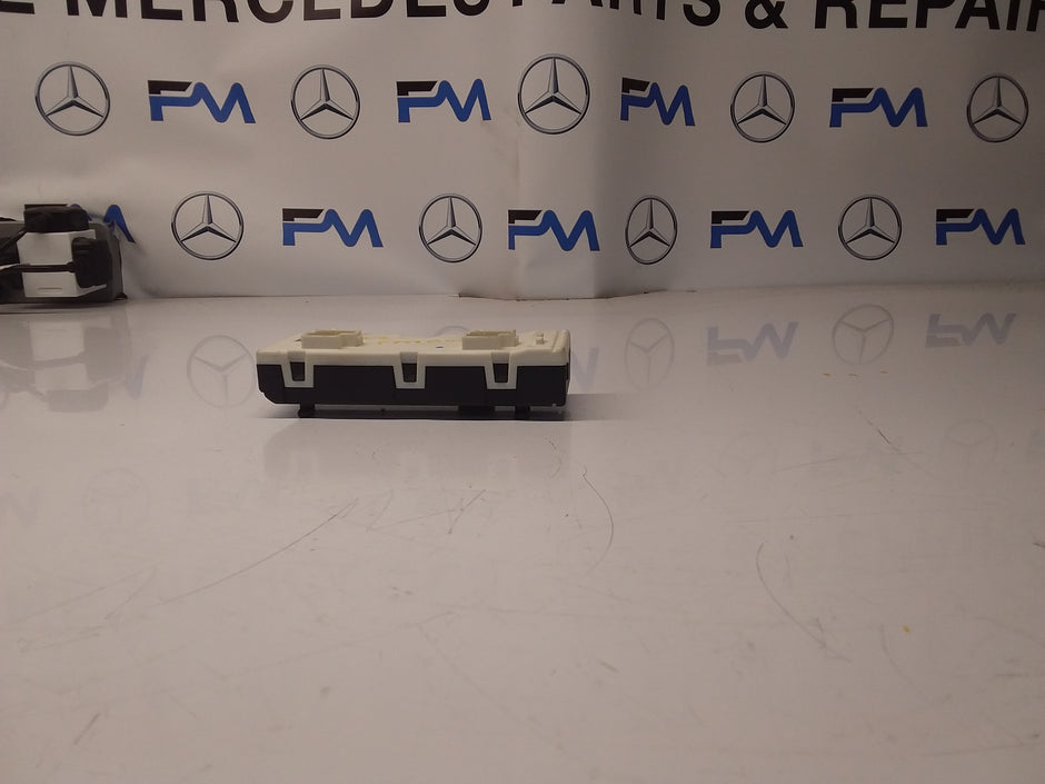 MERCEDES S-CLASS TAILGATE CONTROL MODULE W222 A2229006008 FM0089