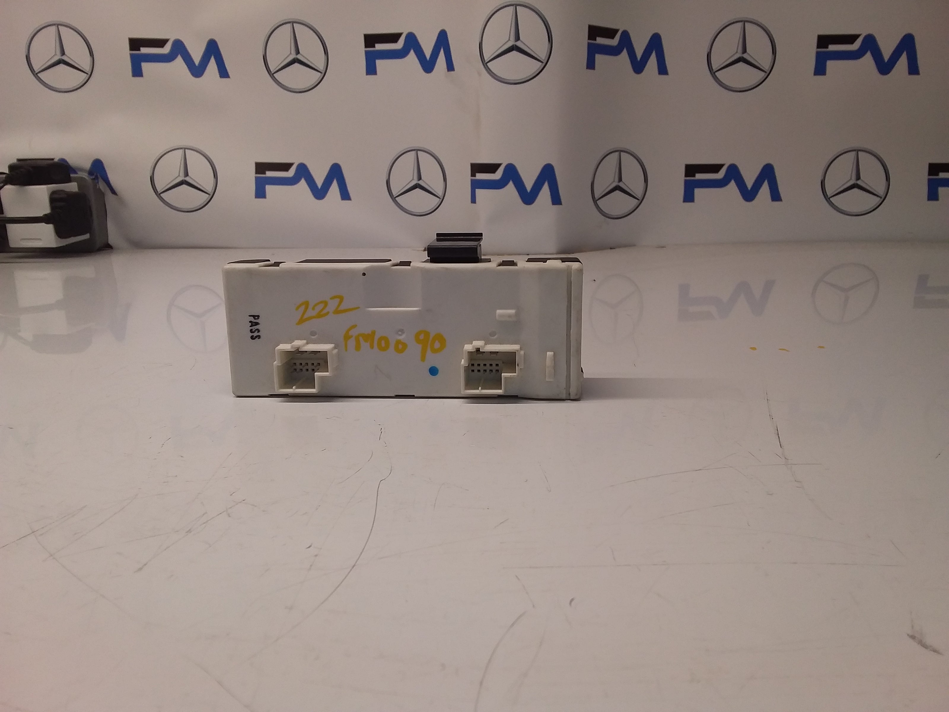 MERCEDES S-CLASS TAILGATE CONTROL MODULE W222 A2229006008 FM0090