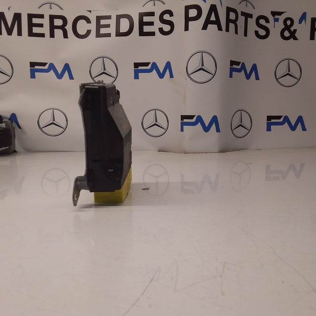 MERCEDES S-CLASS AIRBAG CONTROL MODULE W222 A2229007319 FM0092