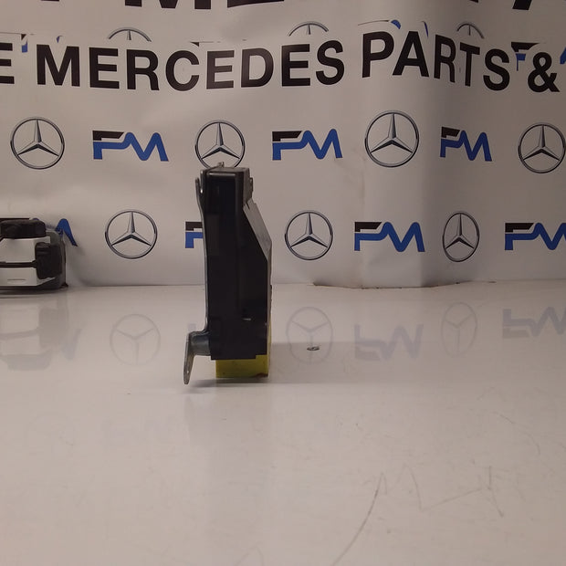 MERCEDES C-CLASS AIRBAGS CONTROL MODULE W205 A2059009427 FM0093